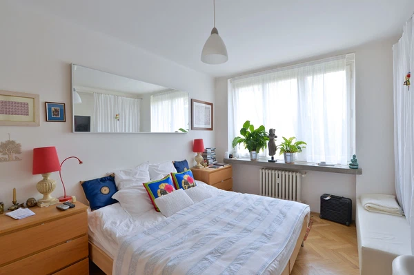 Glinkova, Dejvice - Prague 6 | Rent, Apartment, Three-bedroom (4+1), 121 m²