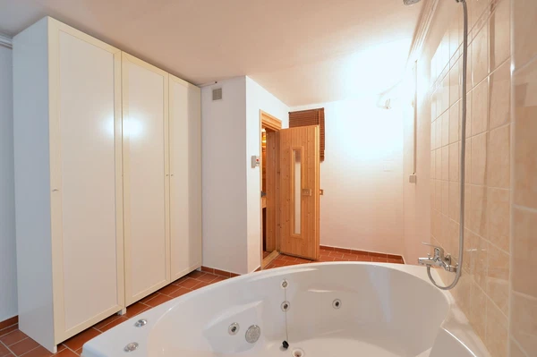 Natanaelka, Dejvice - Prague 6 | Rent, House, Five-bedroom (6+kk)