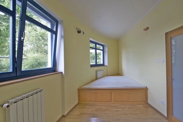 V zátiší, Hodkovičky - Prague 4 | Sale, House, Five-bedroom (6+kk)