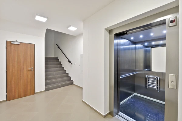 Na Petynce, Střešovice - Prague 6 | Sale, Apartment, Three-bedroom (4+kk), 156 m²