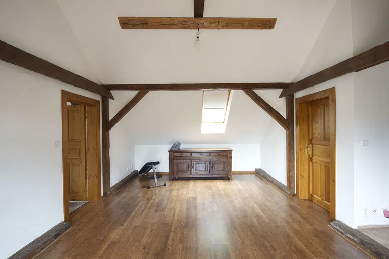 Divišov-Křešice, Divišov - Benešov | Sale, Farmhouse estate, 800 m²