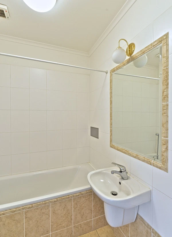 Všehrdova, Malá Strana - Prague 1 | Rent, Apartment, Two-bedroom (3+1), 115 m²