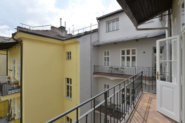 Všehrdova, Malá Strana - Prague 1 | Rent, Apartment, Two-bedroom (3+1), 115 m²