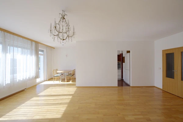 Libínská, Smíchov - Prague 5 | Sale, Apartment, Three-bedroom (4+kk), 141 m²