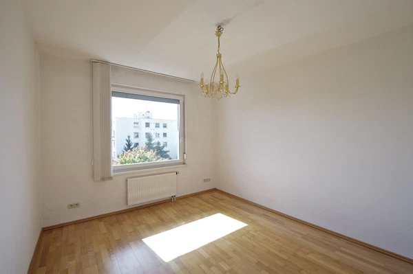 Libínská, Smíchov - Prague 5 | Sale, Apartment, Three-bedroom (4+kk), 141 m²