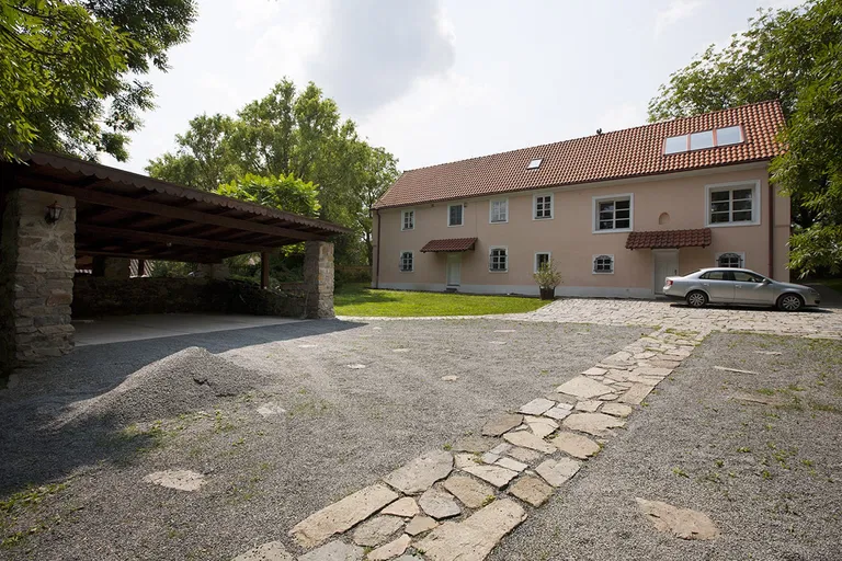 Zaječice, Pyšely - Benešov | Sale, Farmhouse estate, 370 m²