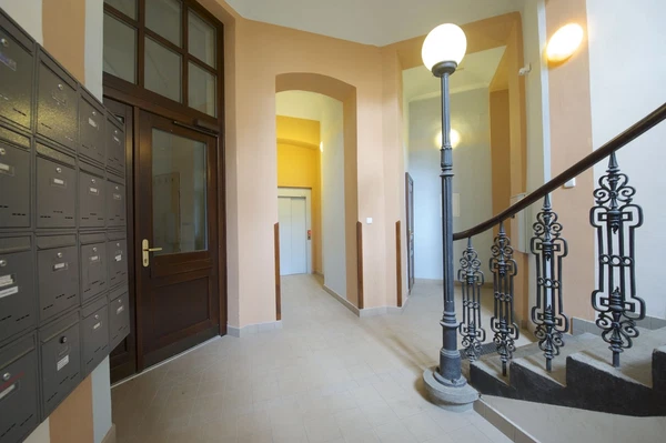 Na Bělidle, Smíchov - Prague 5 | Sale, Apartment, One-bedroom (2+kk), 90 m²