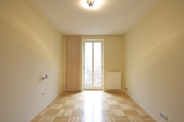 U kanálky, Vinohrady - Prague 2 | Sale, Apartment, Two-bedroom (3+1), 104 m²