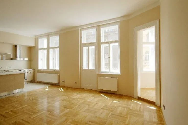 U kanálky, Vinohrady - Prague 2 | Sale, Apartment, Two-bedroom (3+kk), 109 m²