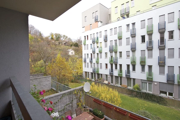 Randova, Smíchov - Prague 5 | Sale, Apartment, One-bedroom (2+kk), 73 m²