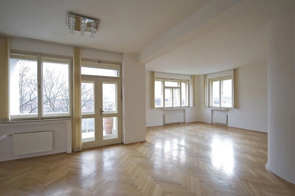 Nad Petruskou, Vinohrady - Prague 2 | Rent, Apartment, Three-bedroom (4+kk), 120 m²