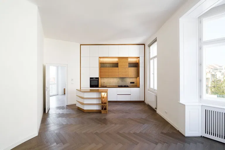 Moskevská, Vršovice - Prague 10 | Sale, Apartment, Two-bedroom (3+kk), 107 m²