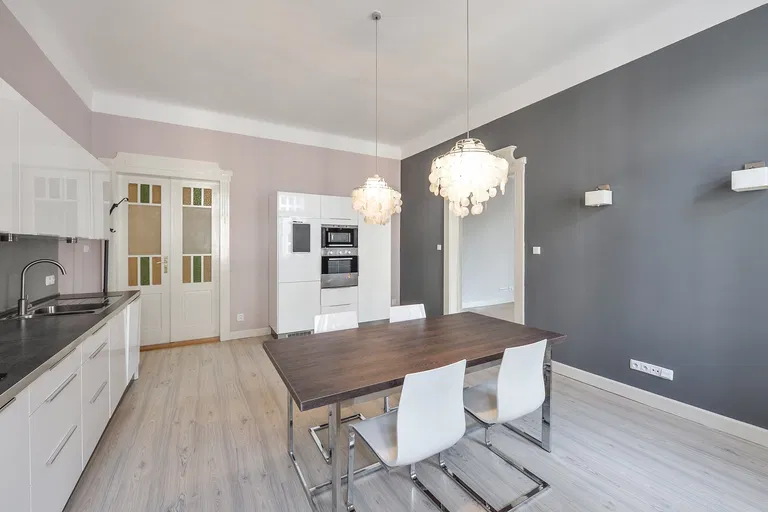 Eliášova, Dejvice - Praha 6 | Prenájom, Byt, 3-izbový, 113 m²