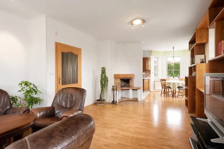 Nad Lomem, Brno - Líšeň - Brno-město | Sale, House, Four-bedroom (5+1), 318 m²