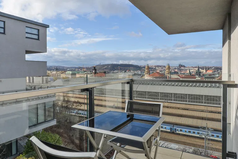 Italská, Vinohrady - Prague 2 | Rent, Apartment, One-bedroom (2+kk), 76 m²