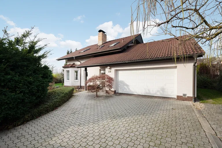 Nad Lomem, Brno - Líšeň - Brno-město | Sale, House, Four-bedroom (5+1), 318 m²