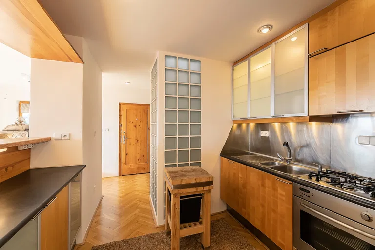 Na Dělostřílnách, Břevnov - Praha 6 | Prenájom, Byt, 3-izbový, 160 m²