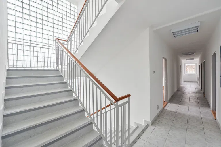 Plynárenska, Ružinov - Bratislava II | Sale, Office building, 497 m²