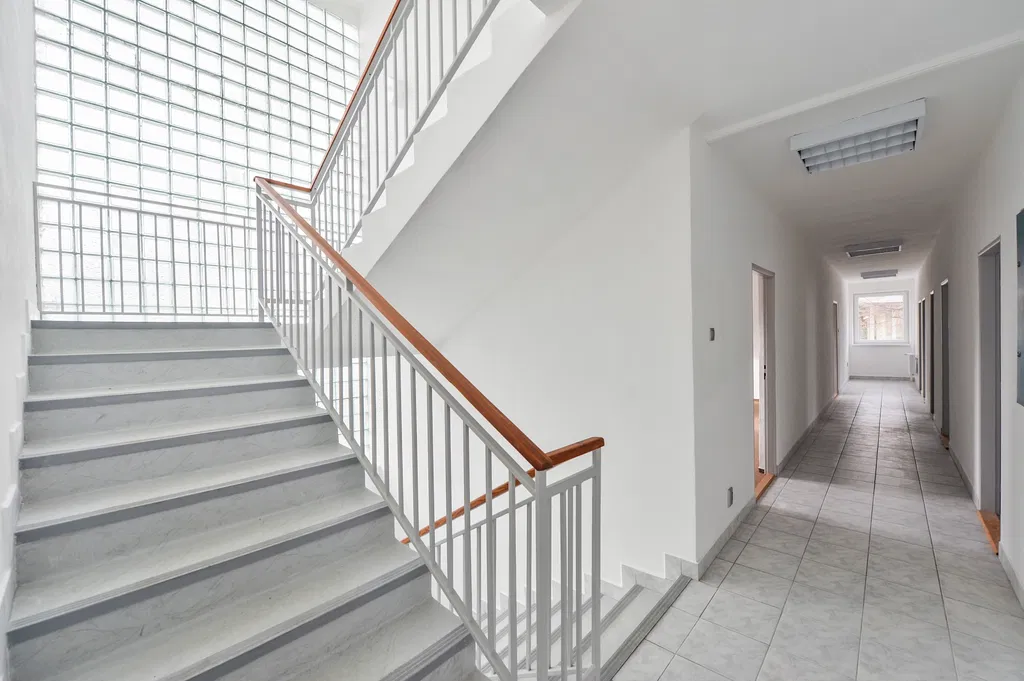 Plynárenska, Ružinov - Bratislava II | Sale, Office building, 497 m²