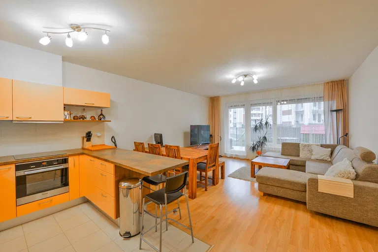 Sazovická, Zličín - Praha 5 | Prenájom, Byt, 3-izbový, 85 m²