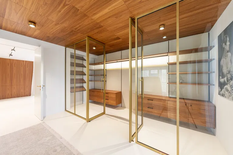 Nad Zlatnicí, Dejvice - Prague 6 | Sale, House, Six-bedroom (7+kk), 527 m²