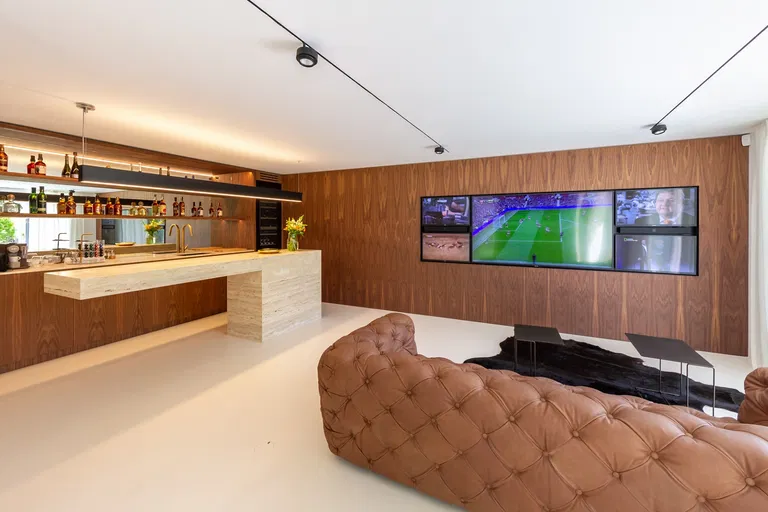 Nad Zlatnicí, Dejvice - Prague 6 | Sale, House, Six-bedroom (7+kk), 527 m²