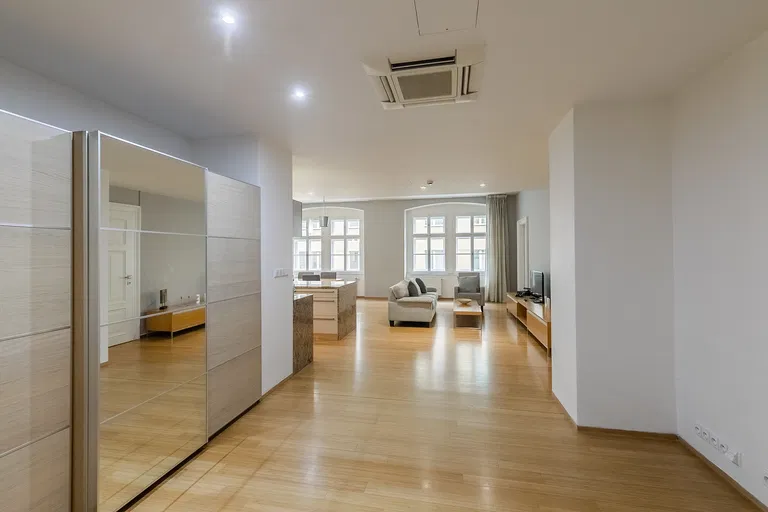 Truhlářská, Nové Město - Praha 1 | Predaj, Byt, 4-izbový, 152 m²