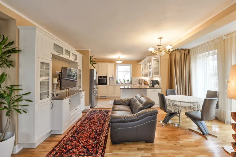 Bezručova, Roztoky - Praha-západ | Predaj, Rodinný dom, 6-izbový, 320 m²