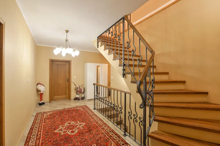 Bezručova, Roztoky - Praha-západ | Predaj, Rodinný dom, 6-izbový, 320 m²