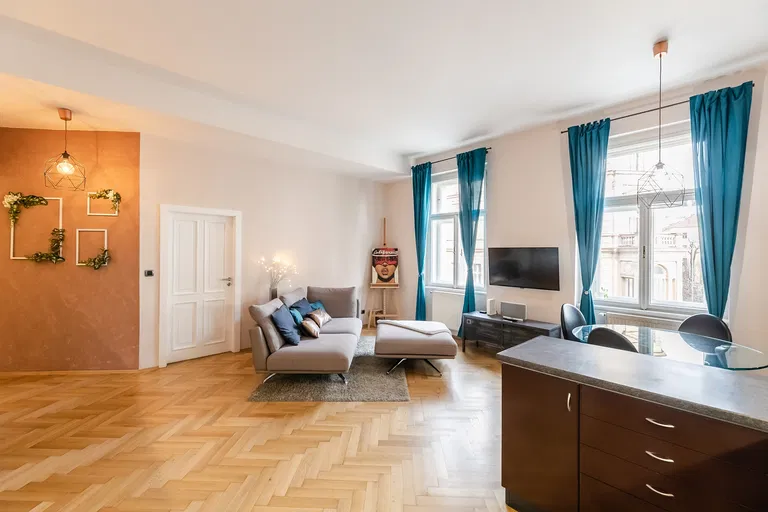 Šafaříkova, Vinohrady - Prague 2 | Sale, Apartment, Two-bedroom (3+kk), 79 m²