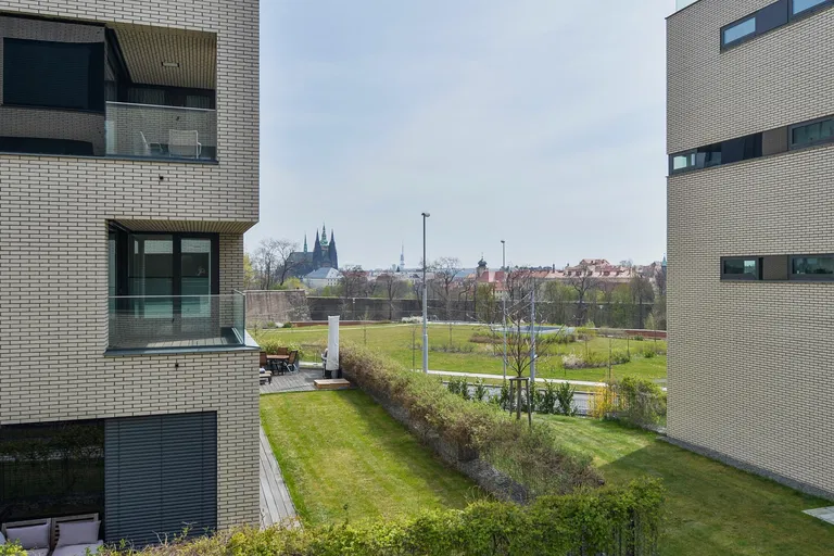 U Laboratoře, Střešovice - Praha 6 | Prenájom, Byt, 4-izbový, 193 m²