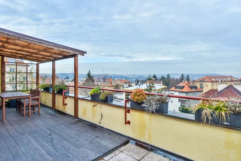 Na Hřebenech II, Podolí - Prague 4 | Sale, Apartment, Studio (1+kk), 63 m²