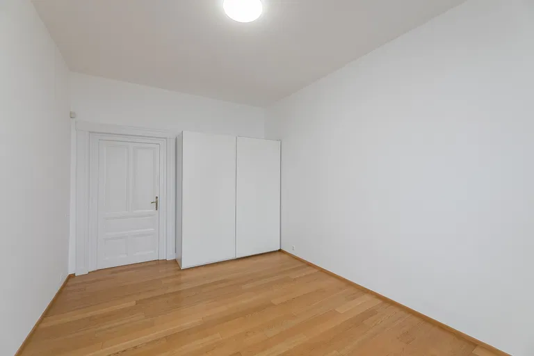Janáčkovo nábřeží, Smíchov - Praha 5 | Prenájom, Byt, 6-izbový, 291 m²