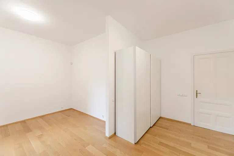 Janáčkovo nábřeží, Smíchov - Praha 5 | Prenájom, Byt, 6-izbový, 291 m²