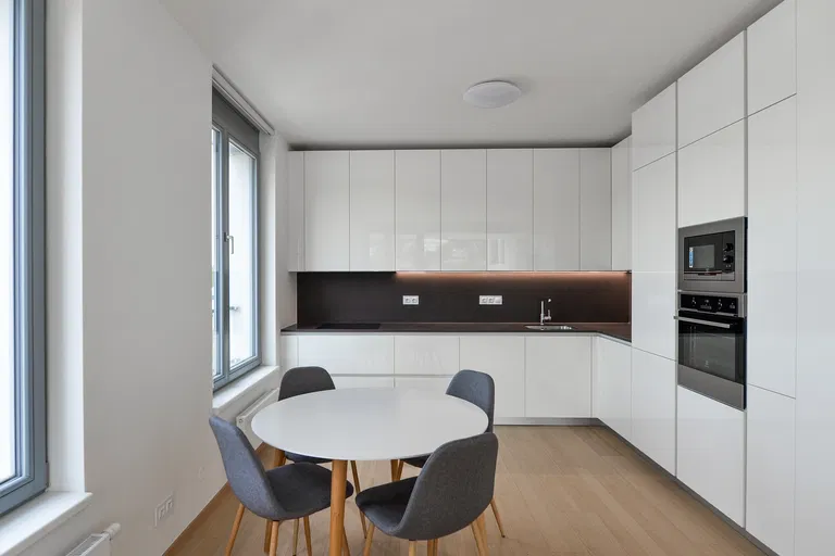 Walterovo náměstí, Jinonice - Praha 5 | Prenájom, Byt, 4-izbový, 109 m²