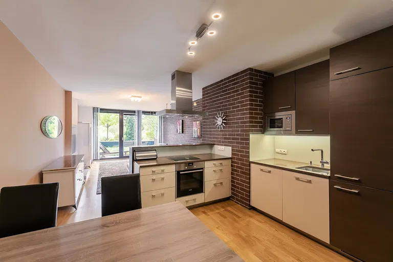 Ke Kapslovně, Žižkov - Praha 3 | Predaj, Byt, 2-izbový, 128 m²