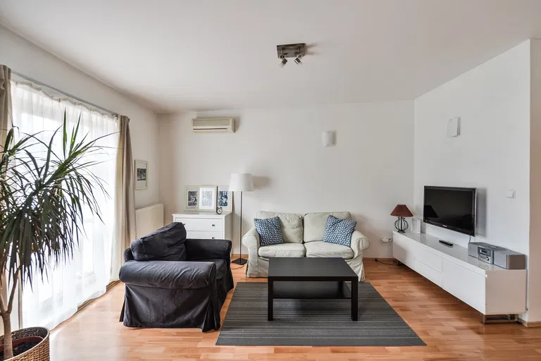 Letohradská, Holešovice - Praha 7 | Prenájom, Byt, 3-izbový, 84 m²