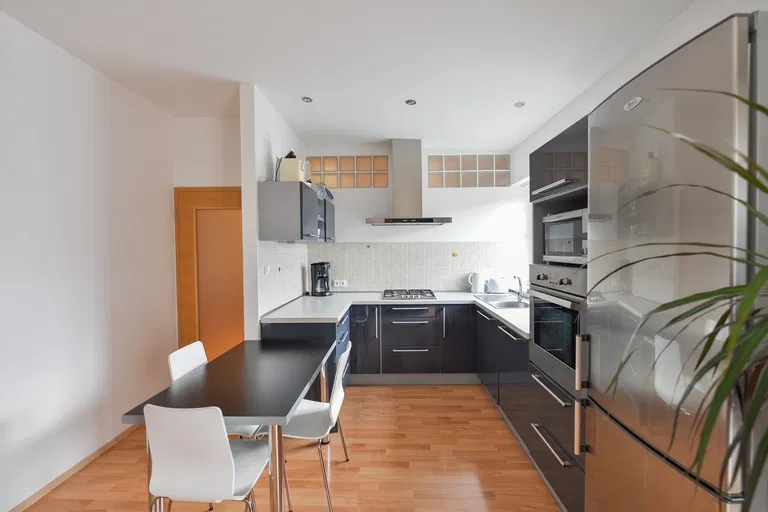 Letohradská, Holešovice - Praha 7 | Prenájom, Byt, 3-izbový, 84 m²