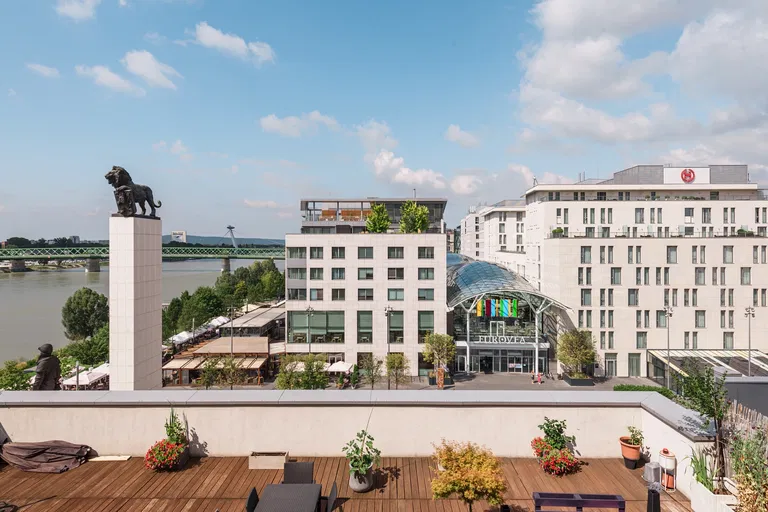 Pribinova, Staré Mesto - Bratislava I | Predaj, Kancelárie, 229 m²