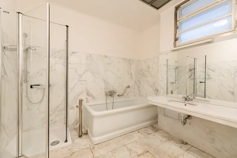 Rašínovo nábřeží, Nové Město - Praha 2 | Predaj, Bytový dom, 1013 m²