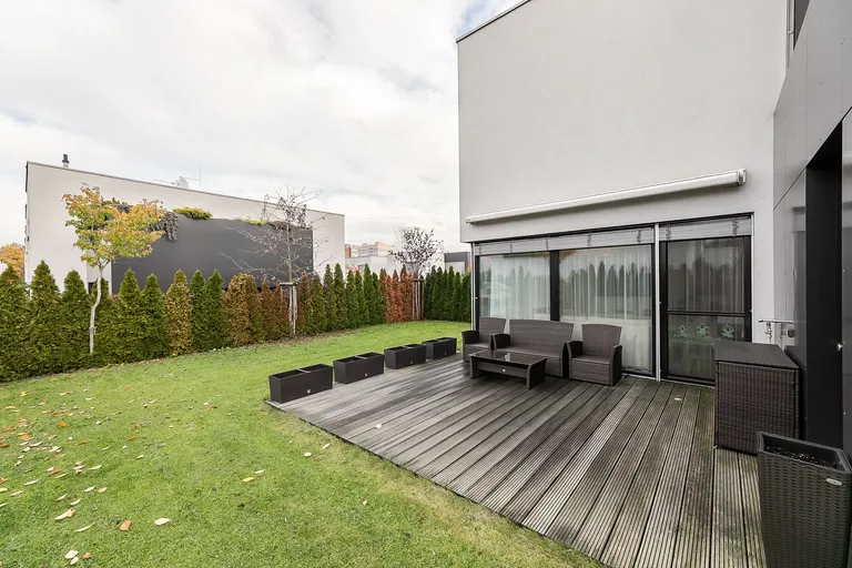 Urešova, Kunratice - Prague 4 | Sale, House, Three-bedroom (4+kk), 208 m²