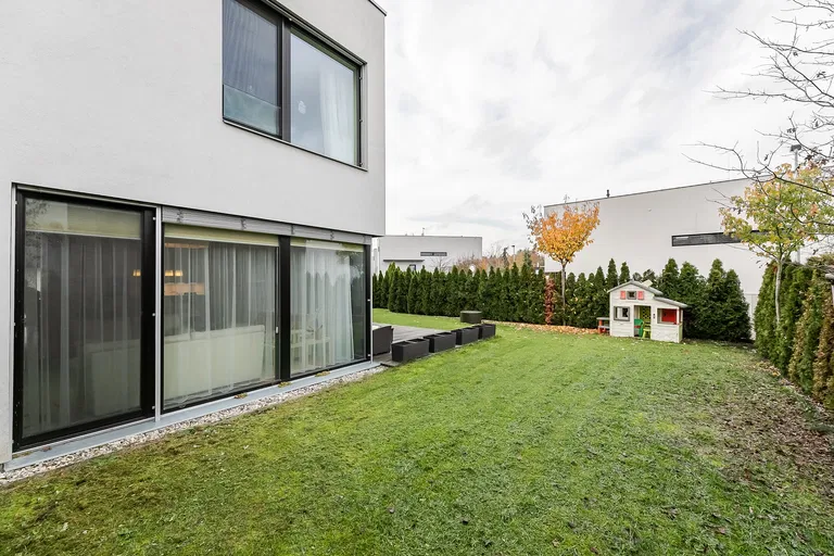 Urešova, Kunratice - Prague 4 | Sale, House, Three-bedroom (4+kk), 208 m²