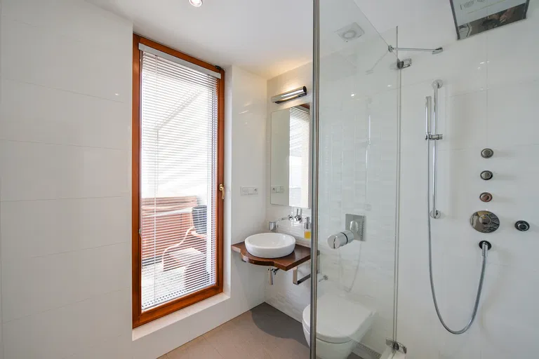 Klímova, Radlice - Praha 5 | Prenájom, Byt, 4-izbový, 231 m²