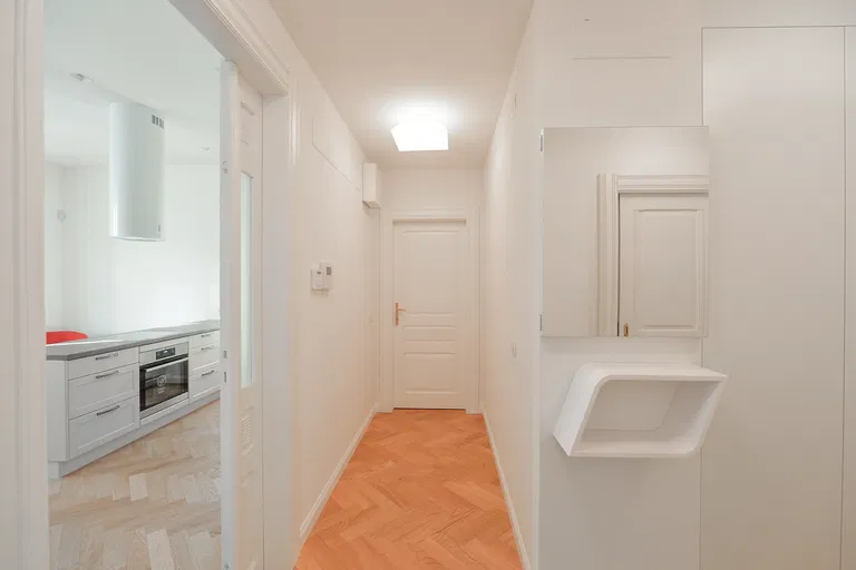 Vězeňská, Staré Město - Prague 1 | Rent, Apartment, Two-bedroom (3+kk), 95 m²