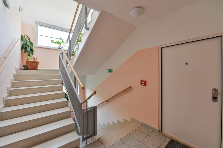 K Sadu, Troja - Praha 8 | Prenájom, Byt, 3-izbový, 88 m²