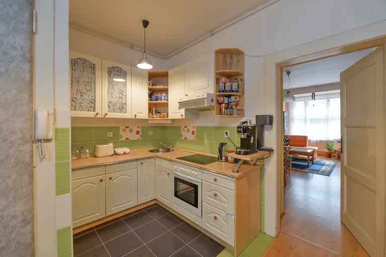 Veverkova, Holešovice - Praha 7 | Predaj, Byt, 3-izbový, 77 m²