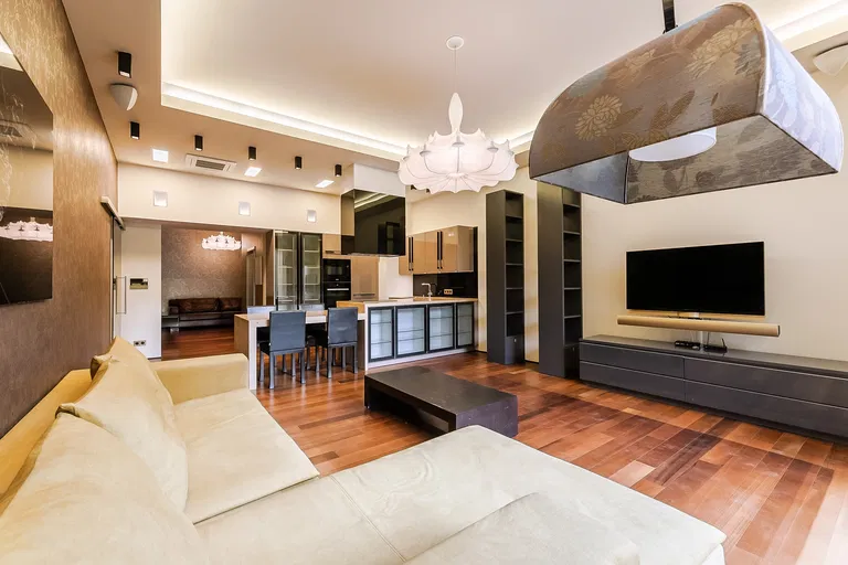 Mlýnská, Bubeneč - Praha 6 | Prenájom, Byt, 3-izbový, 130 m²