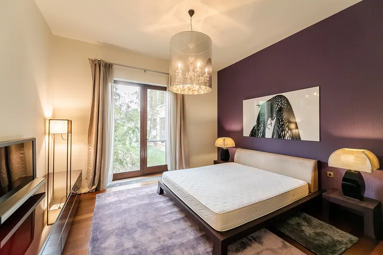Mlýnská, Bubeneč - Praha 6 | Prenájom, Byt, 3-izbový, 130 m²