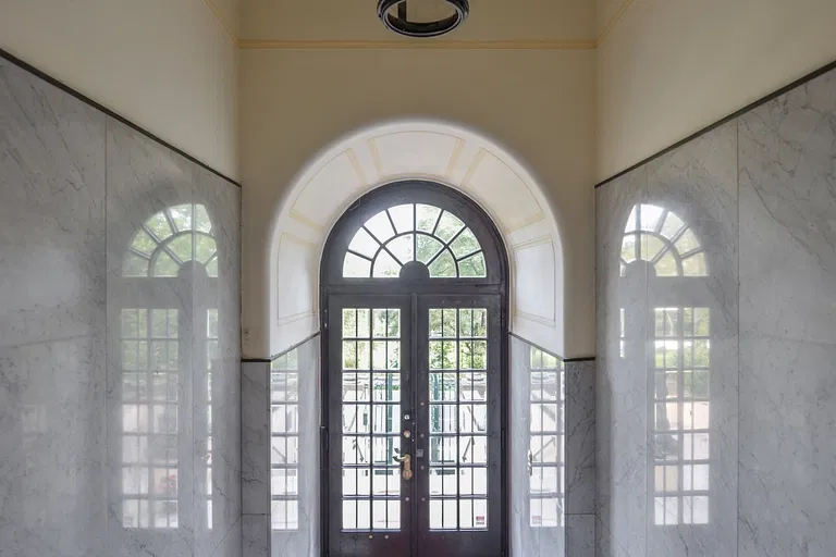 náměstí Borise Němcova, Bubeneč - Praha 6 | Predaj, Rodinný dom, 16-izbový, 1 024 m²
