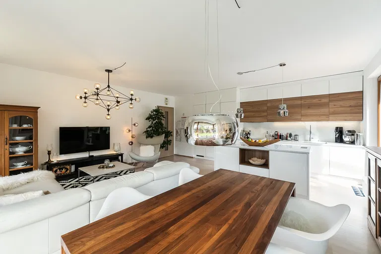 Plzeňská, Motol - Praha 5 | Predaj, Byt, 4-izbový, 111 m²